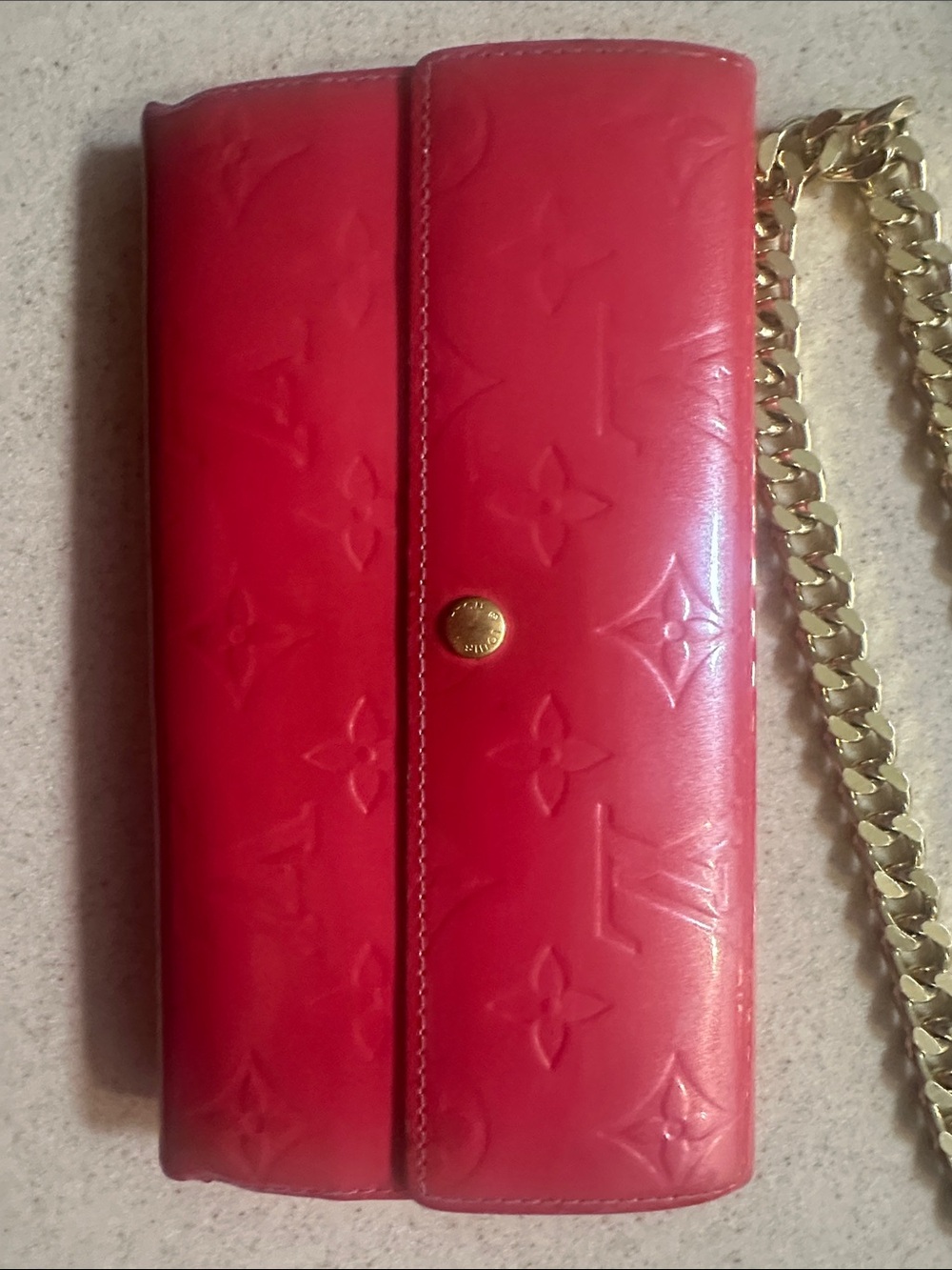 Louis Vuitton Dark pink Vernis Sarah Wallet with 2 Chains
